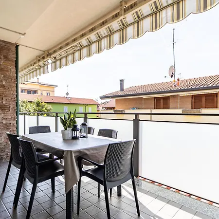 Spacious In Lissone Apartamento